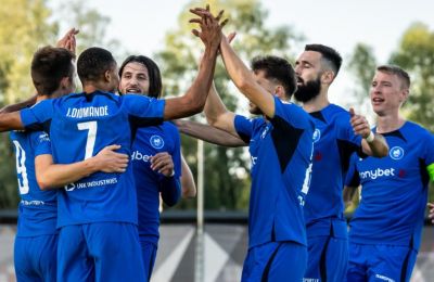 Ελ Αραμπί: Κάποιοι με ραβδιά, άλλοι με... πιστόλια