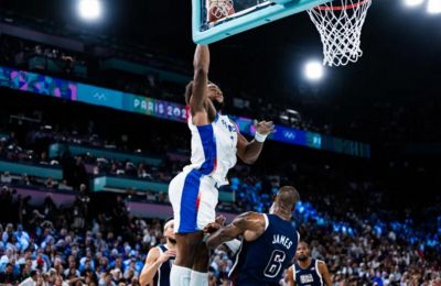 Στα playoffs του NBA οι Χιτ, με «τριαντάρη» Χέρο