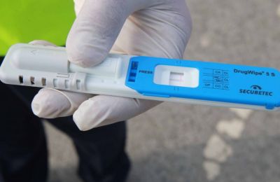 Διέφυγε των αστυνομικών αλλά κάρφωσε σε πάσσαλο
