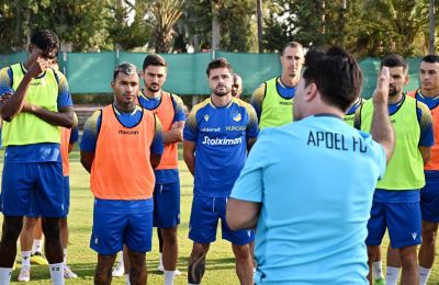 ΑΠΟΕΛ: Αλλάζει πρόσωπα και σύστημα 