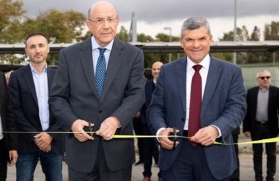 Το καταστατικό της ΕΔΕΚ, σε περίπτωση παραίτησης του Προέδρου του κόμματος, προβλέπει προκήρυξη από την Κεντρική Επιτροπή, εντός 40 ημερών, εκλογών για την ανάδειξη νέου Προέδρου