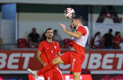 «Μόνοι μας εναντίον όλων τα καταφέραμε»