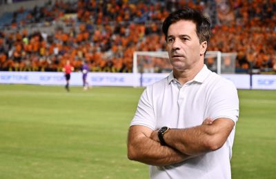 Ελ Αραμπί: Κάποιοι με ραβδιά, άλλοι με... πιστόλια