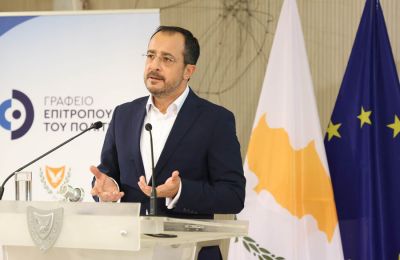 Ακραία ρητορική βίας ακόμη κι εναντίον ομοεθνών τους που βρίσκονται στην Κύπρο εξέφρασαν ο Αϊντίν Ουνάλ και ο Οκτάι Σαράλ