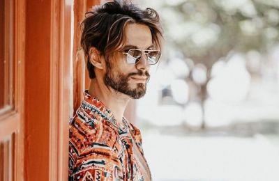 Ο Σάκης Ρουβάς πιο αποκαλυπτικός από ποτέ μιλά για όλα και τη δυσλεξία που πολλές φορές τον έχει κάνει αντικείμενο σχολιασμού.