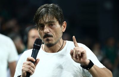 Βεζένκοφ: «Αν παίξουμε όπως στο δεύτερο, θα έχουμε πρόβλημα»