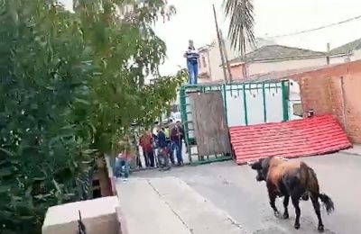 Η Ουάσιγκτον και το Πεκίνο ανταλλάσσουν χτυπήματα με δασμούς