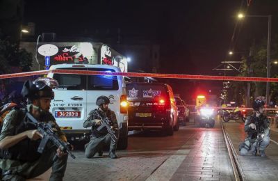 Η Ουάσιγκτον και το Πεκίνο ανταλλάσσουν χτυπήματα με δασμούς