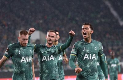 Europa League: Εντός έδρας από Λιόν για... Ηλία και Στεάουα
