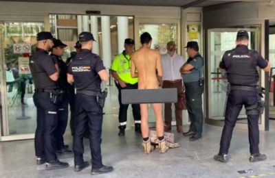 Η Ουάσιγκτον και το Πεκίνο ανταλλάσσουν χτυπήματα με δασμούς