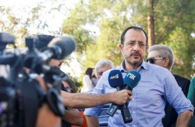 Πάει κατεχόμενα ο Ερντογάν για την μαντήλα 