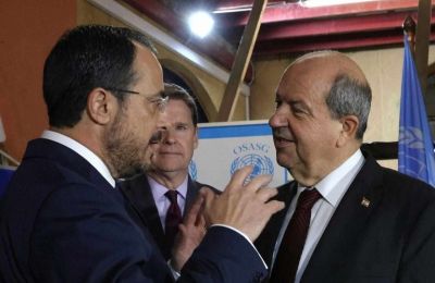 «Περνούν ζωή χαρισάμενη στον λόφο του Προεδρικού και δεν έχουν ιδέα τι αντιμετωπίζουν οι εργαζόμενοι της Κύπρου», σημείωσε ο Γιώργος Κουκουμάς του ΑΚΕΛ