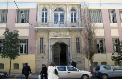 Η Ουάσιγκτον και το Πεκίνο ανταλλάσσουν χτυπήματα με δασμούς