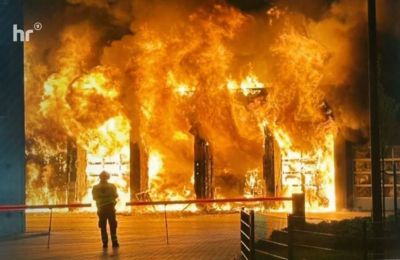 Τρομακτικό ατύχημα σε αγώνα με ταχύπλοα - Σκάφος εκτοξεύτηκε στον αέρα