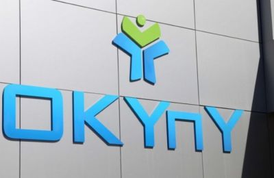 Στηρίζουν την οικογένεια του 17χρονου που ξεψύχησε σε αυλή σχολείου