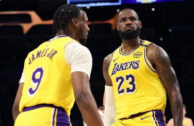 Στα playoffs του NBA οι Χιτ, με «τριαντάρη» Χέρο
