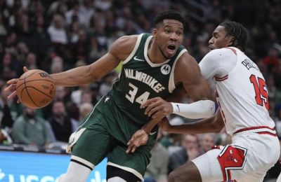 Στα playoffs του NBA οι Χιτ, με «τριαντάρη» Χέρο