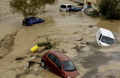 Η Ουάσιγκτον και το Πεκίνο ανταλλάσσουν χτυπήματα με δασμούς