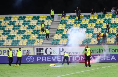 Ανατριχίλα... YNWA