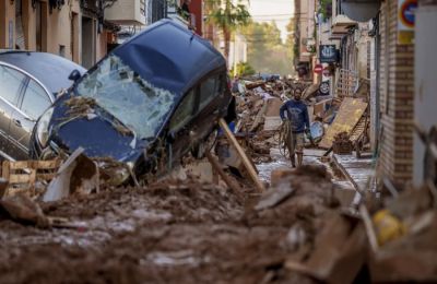 Η Ουάσιγκτον και το Πεκίνο ανταλλάσσουν χτυπήματα με δασμούς