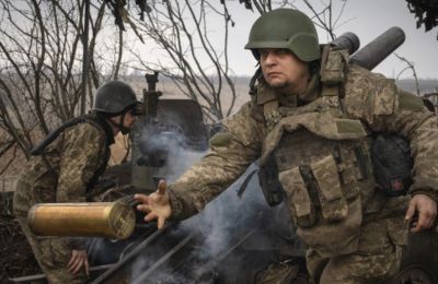 Η Ουάσιγκτον και το Πεκίνο ανταλλάσσουν χτυπήματα με δασμούς