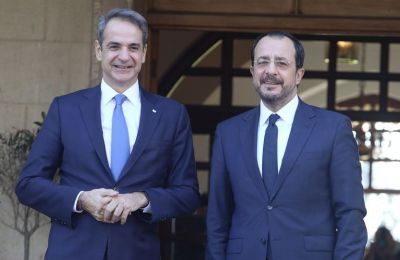 Ακραία ρητορική βίας ακόμη κι εναντίον ομοεθνών τους που βρίσκονται στην Κύπρο εξέφρασαν ο Αϊντίν Ουνάλ και ο Οκτάι Σαράλ