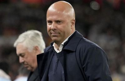 Θα... ψάχνουν και δεν θα βρίσκουν τον Νέβιλ, αν το πάρει η Λίβερπουλ! 