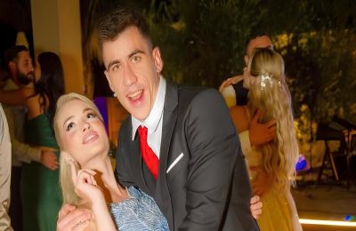 Του ευχήθηκε δημόσια για πρώτη φορά,με αφορμή την ονομαστική του γιορτή