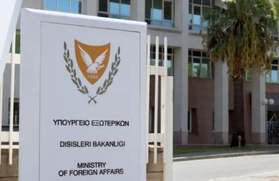 Πάει κατεχόμενα ο Ερντογάν για την μαντήλα 