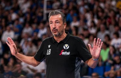 Ο Σπανούλης εξήγησε την αγκαλιά στον Φουρνιέ