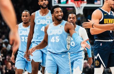 Στα playoffs του NBA οι Χιτ, με «τριαντάρη» Χέρο