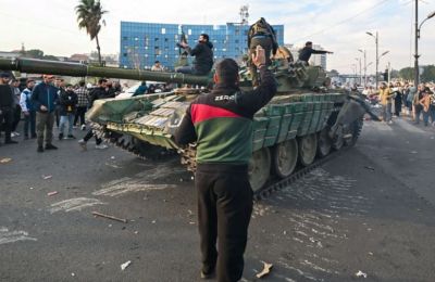 Η Ουάσιγκτον και το Πεκίνο ανταλλάσσουν χτυπήματα με δασμούς