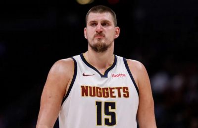 Στα playoffs του NBA οι Χιτ, με «τριαντάρη» Χέρο
