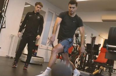 «Ξεκάθαρη κόκκινη στον Εκπολό» (βαθμολογίες)