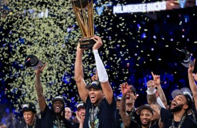 Στα playoffs του NBA οι Χιτ, με «τριαντάρη» Χέρο