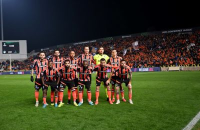 Ελ Αραμπί: Κάποιοι με ραβδιά, άλλοι με... πιστόλια