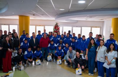 Ελ Αραμπί: Κάποιοι με ραβδιά, άλλοι με... πιστόλια