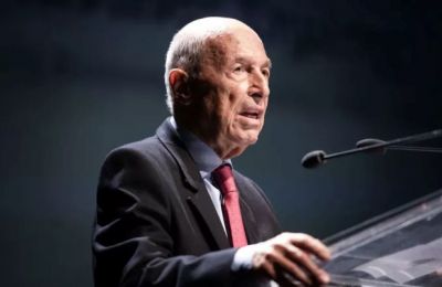Η Ουάσιγκτον και το Πεκίνο ανταλλάσσουν χτυπήματα με δασμούς