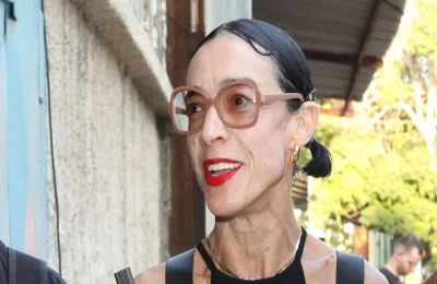 Η Ελένη Χατζίδου βρισκόταν από το βράδυ της Παρασκευής στο νοσοκομείο, καθώς η κόρη της χρειάστηκε να εισαχθεί για νοσηλεία