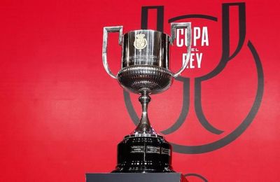 Ξέφυγε με 32 κύπελλα η Μπαρτσελόνα