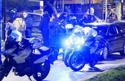 Μόλις το 22% δηλώνει ότι συμφωνεί εντελώς με τον τρόπο διακυβέρνησής του, ενώ διπλάσιοι Αμερικανοί (45%) εκφράζουν αποδοκιμασία