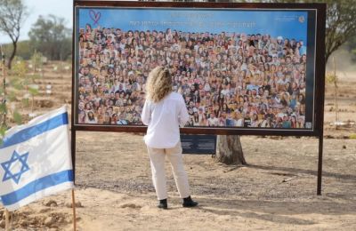 Η Ουάσιγκτον και το Πεκίνο ανταλλάσσουν χτυπήματα με δασμούς