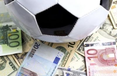 Ελ Αραμπί: Κάποιοι με ραβδιά, άλλοι με... πιστόλια