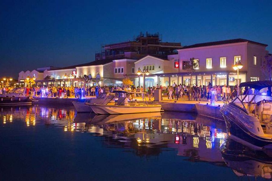 Ανήλικος έδειχνε στους φίλους του αεροβόλο πιστόλι στη Μαρίνα Λεμεσού, 24Sports & News Ανήλικος έδειχνε στους φίλους του αεροβόλο πιστόλι στη Μαρίνα Λεμεσού, 24Sports & News