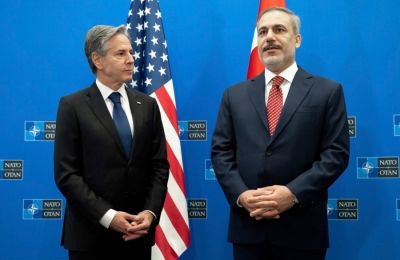 Η Ουάσιγκτον και το Πεκίνο ανταλλάσσουν χτυπήματα με δασμούς