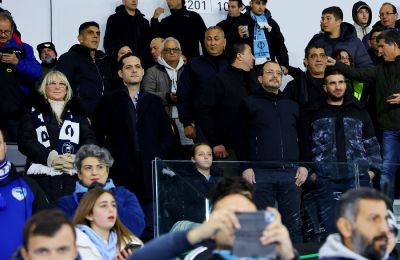 Με Κορέια «αγκάλιασε» το πρώτο! (vid)