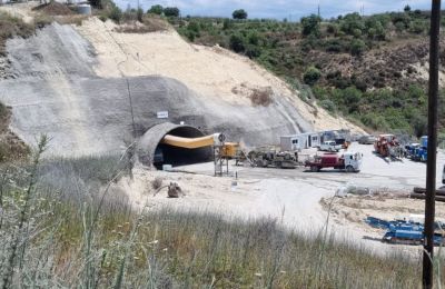 Πάει κατεχόμενα ο Ερντογάν για την μαντήλα 