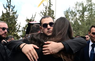 Η Ελένη Χατζίδου βρισκόταν από το βράδυ της Παρασκευής στο νοσοκομείο, καθώς η κόρη της χρειάστηκε να εισαχθεί για νοσηλεία