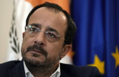 Πάει κατεχόμενα ο Ερντογάν για την μαντήλα 