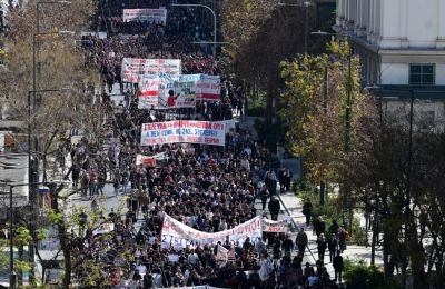 Κηδεία Πάπα: Γιατί κατηγορούν τον Τραμπ ότι έσπασε το πρωτόκολλο 